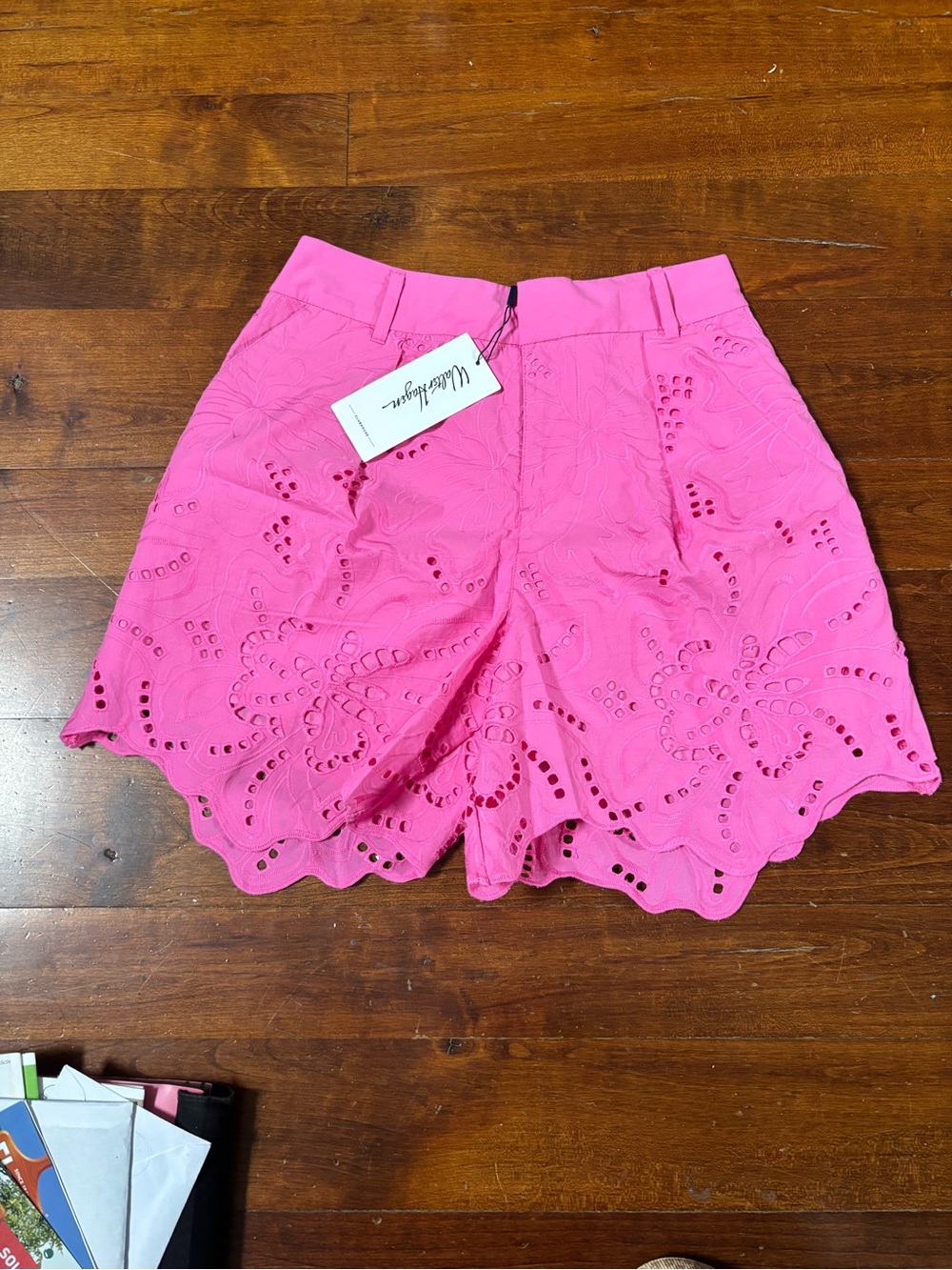 Walter Hagen Pink Eyelet Scallop Hem Women's Shorts-NWT